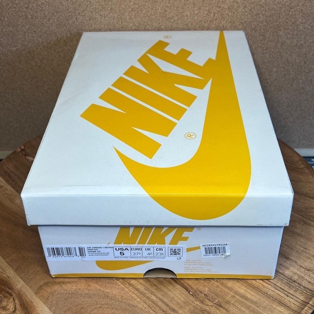 Jordan 1 retro high og 
Brand new - Picture 8 of 15